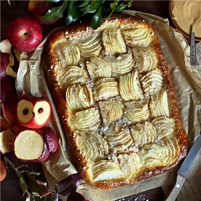 Šachovnice – kynutý koláč s jablky Šachovnice – kynutý koláč s jablky